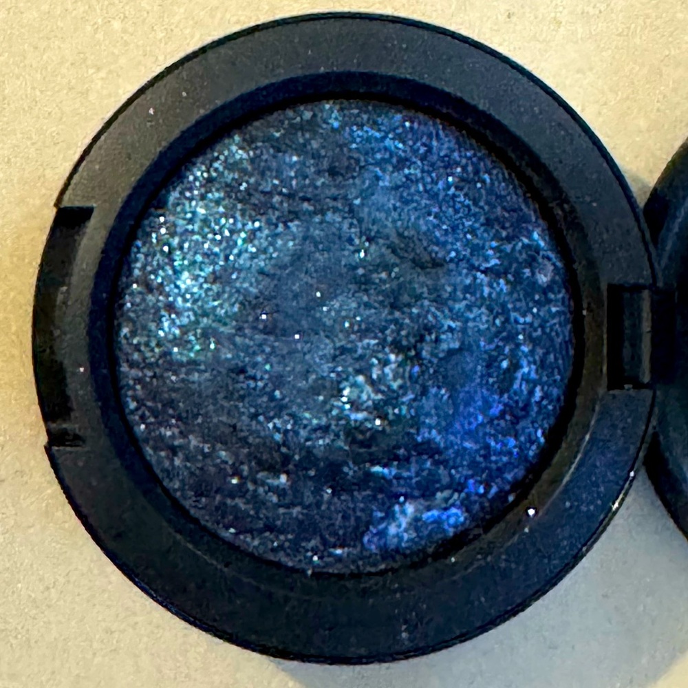 Mac blue sky eyeshadow. Limited edition. Swatched two times.